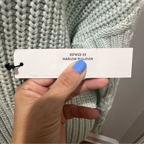 NWT Revolve STITCHES&STRIPES Marlow chunky oversized Pullover women's size small - Picture 8 of 10